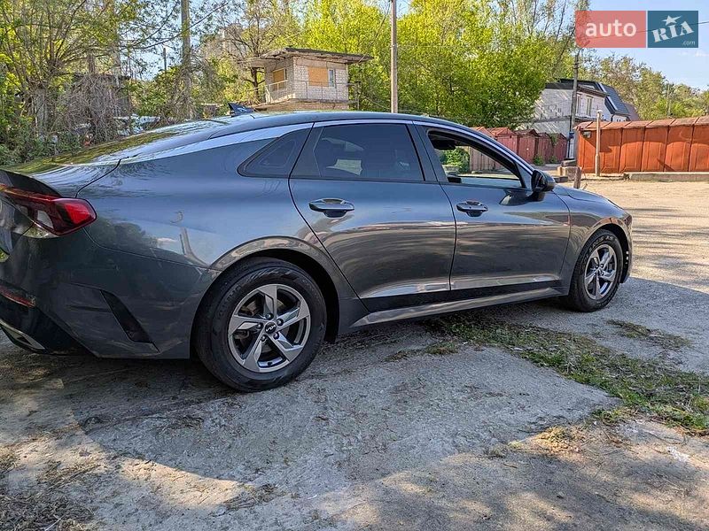 Седан Kia K5 2022 в Києві