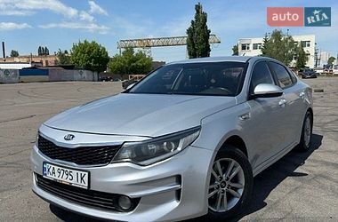 Седан Kia K5 2015 в Киеве