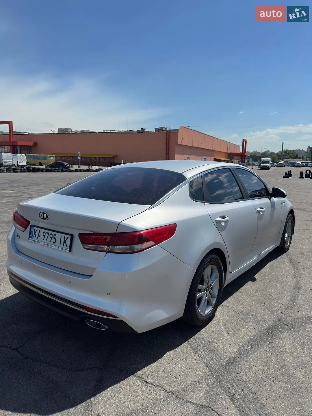 2015 Kia K5 - мініатюра 17