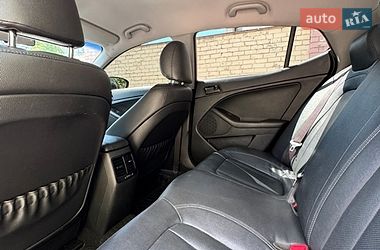 Седан Kia K5 2013 в Киеве