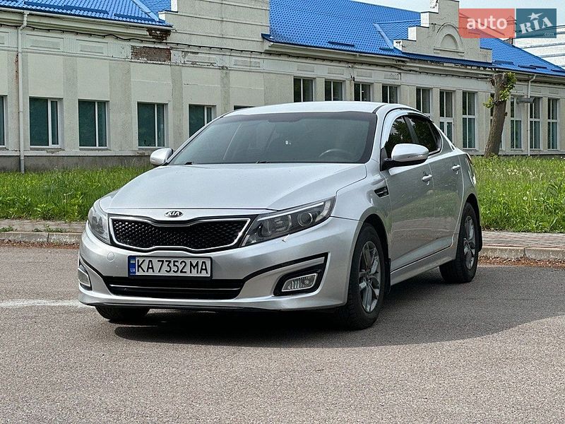 Седан Kia K5 2014 в Шостці