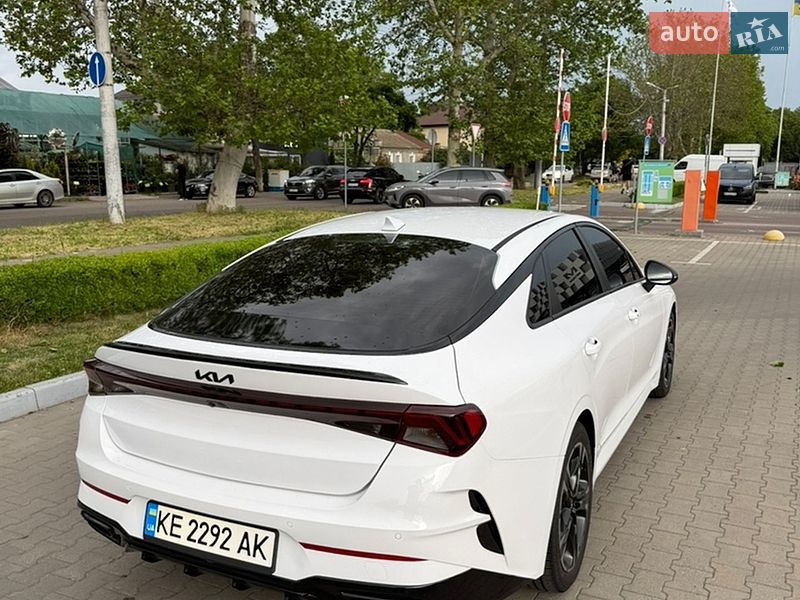 Седан Kia K5 2022 в Одессе
