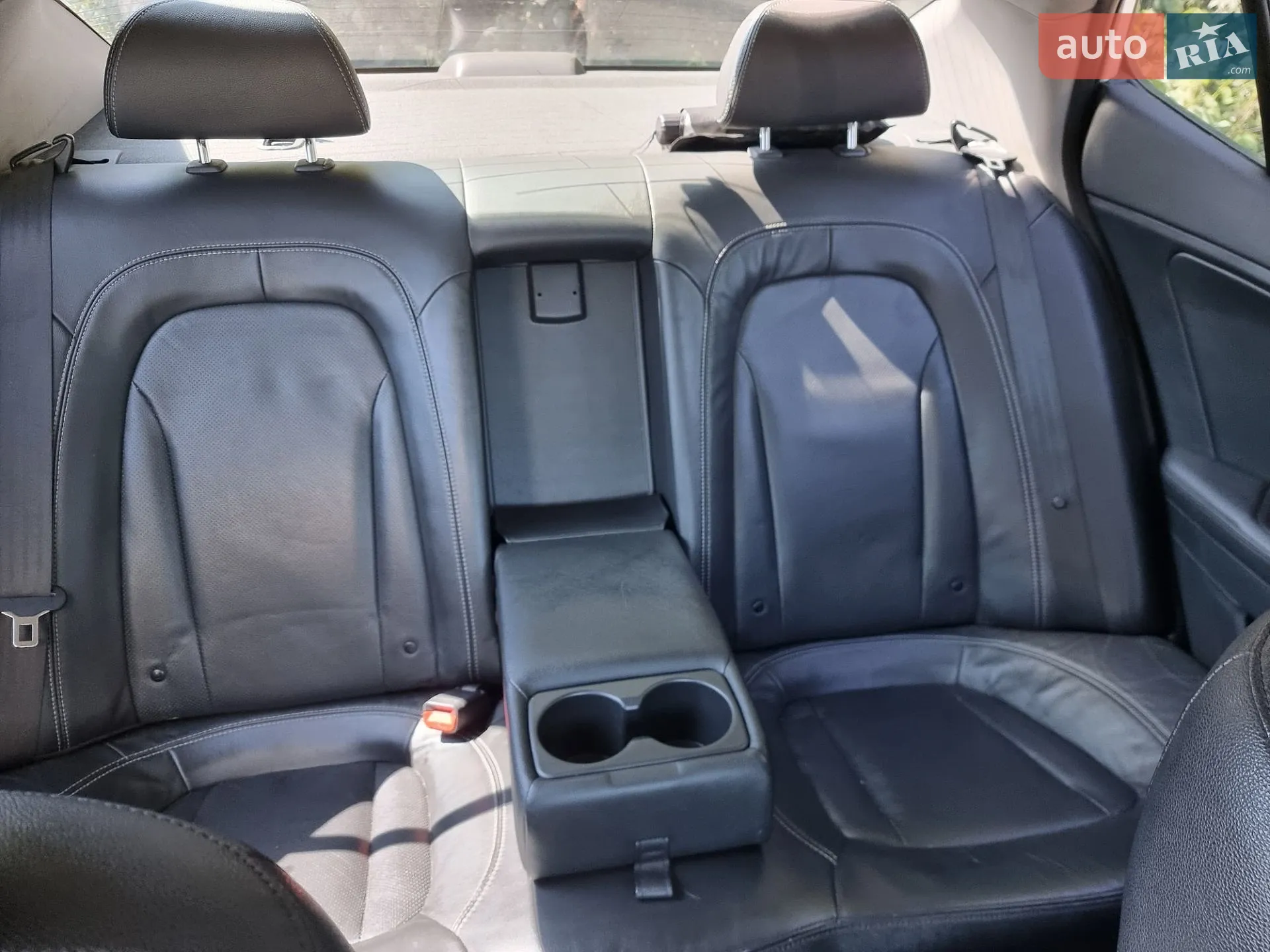2011 Kia K5 - мініатюра 15