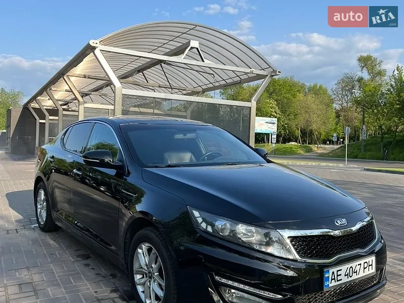 Kia K5 2011