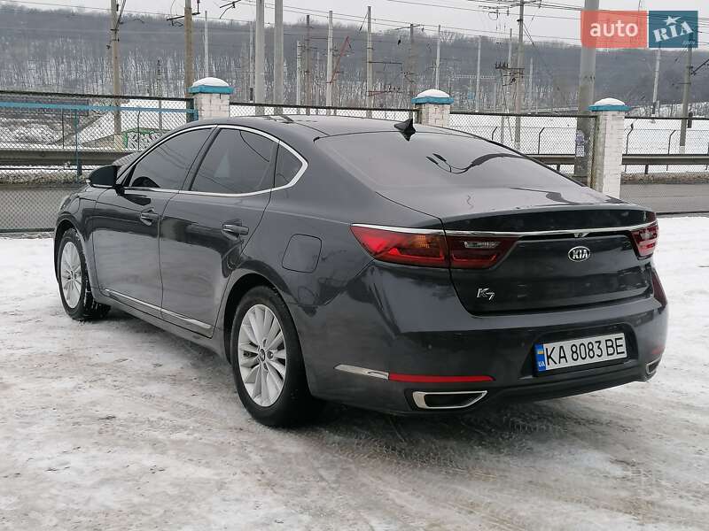 Седан Kia K7 2016 в Киеве