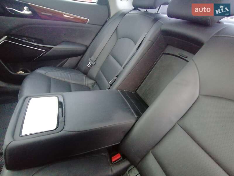 Седан Kia K7 2016 в Киеве