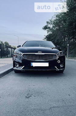 Седан Kia K7 2017 в 