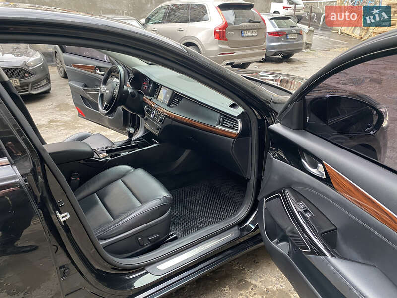 Седан Kia K7 2017 в Киеве