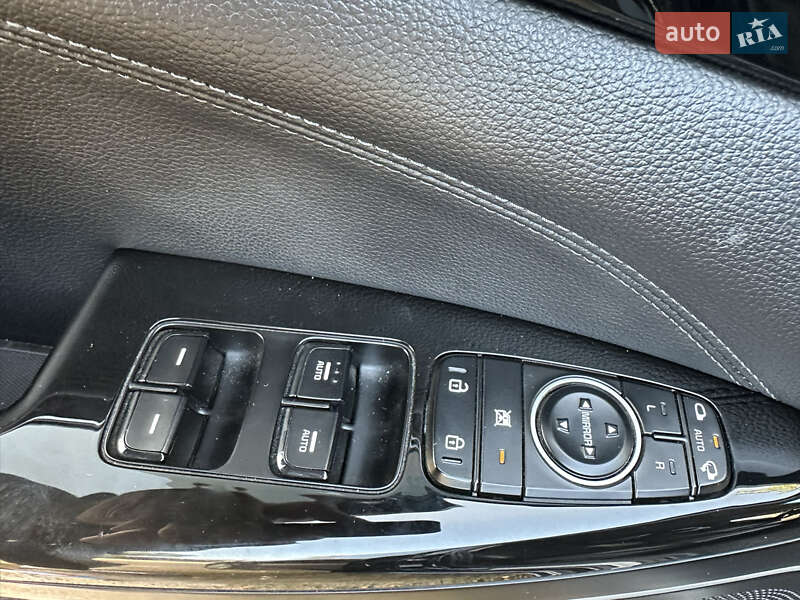 Седан Kia K7 2017 в Кривому Розі
