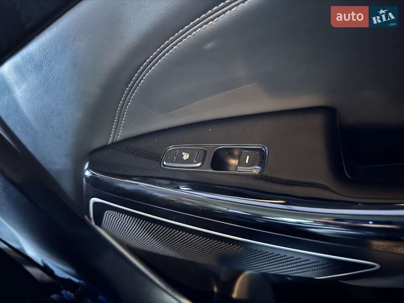 Седан Kia K7 2016 в Дніпрі