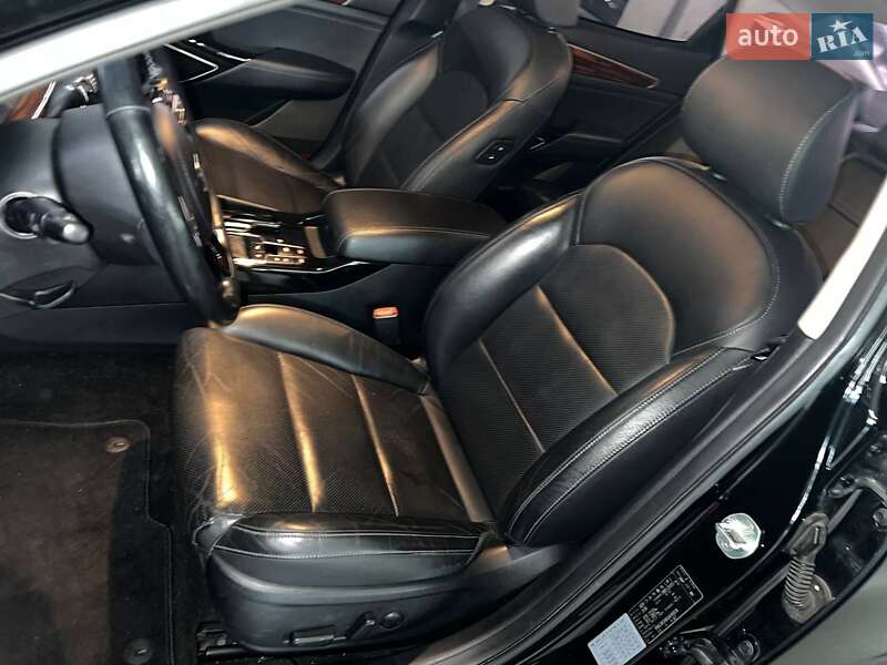 Седан Kia K7 2016 в Дніпрі