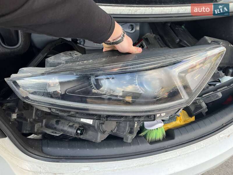 Седан Kia K7 2016 в Києві