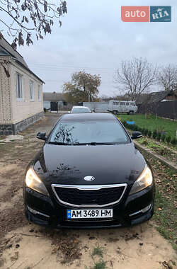 Седан Kia K7 2012 в Романове