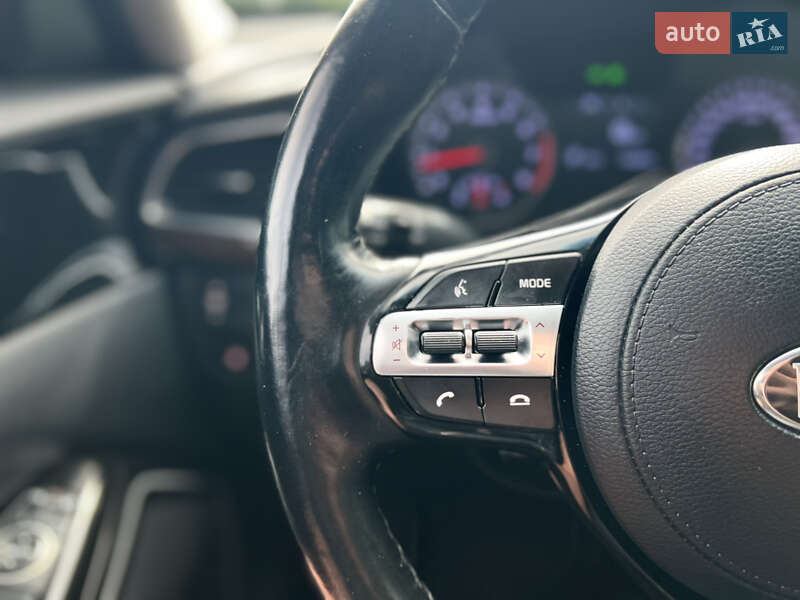 Седан Kia K7 2018 в Харькове