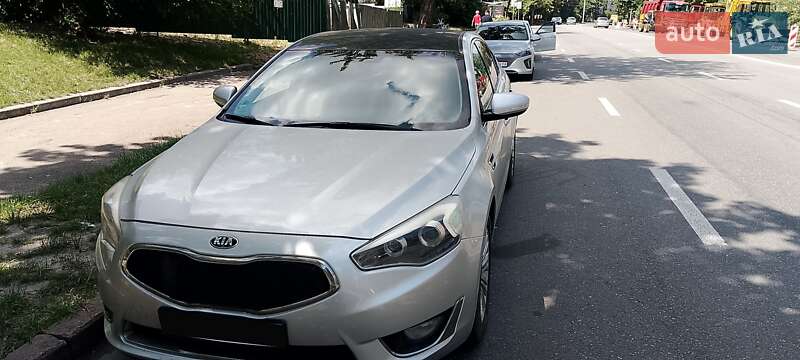 Седан Kia K7 2013 в Киеве
