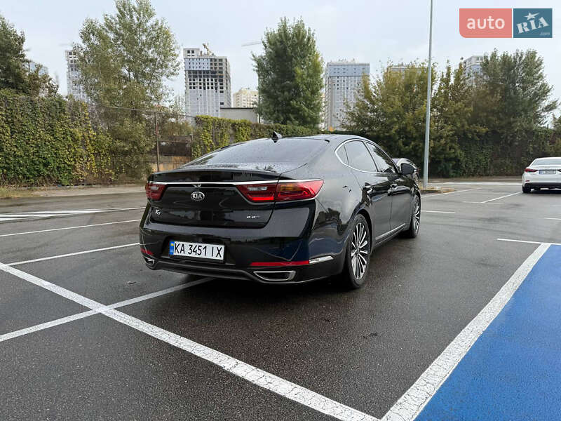Седан Kia K7 2017 в Киеве