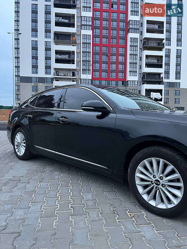 Седан Kia K7 2016 в Киеве