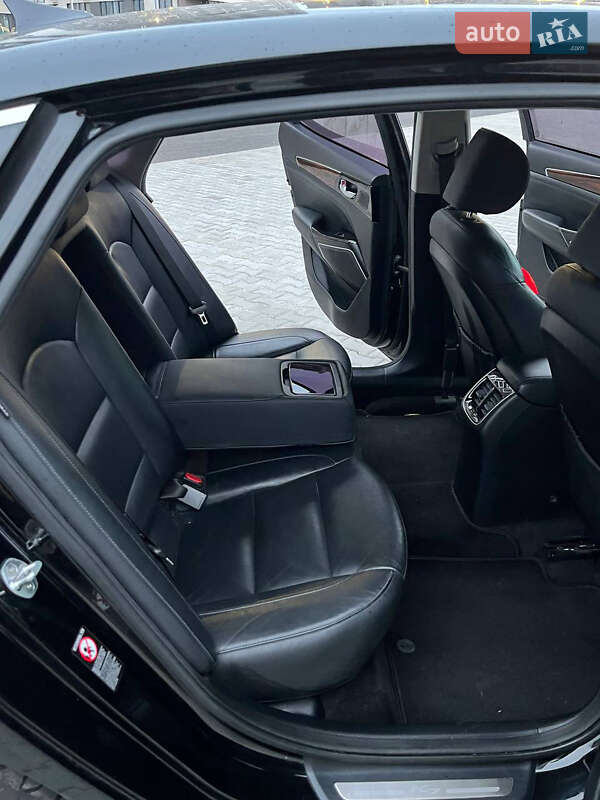 Седан Kia K7 2016 в Киеве