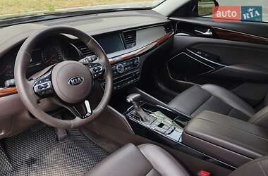 Седан Kia K7 2017 в 