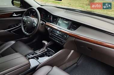 Седан Kia K7 2017 в 