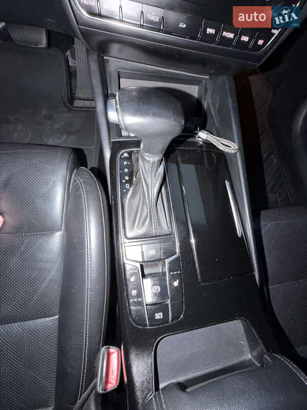 Седан Kia K7 2016 в Одессе