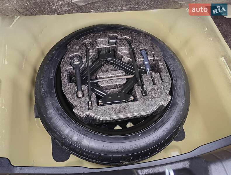 Седан Kia K7 2017 в Виннице