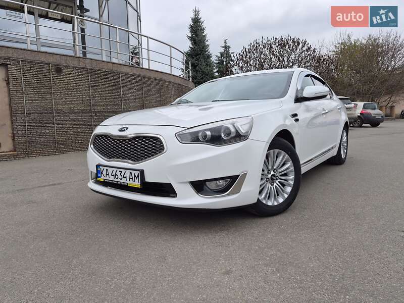 Седан Kia K7 2015 в Василькове