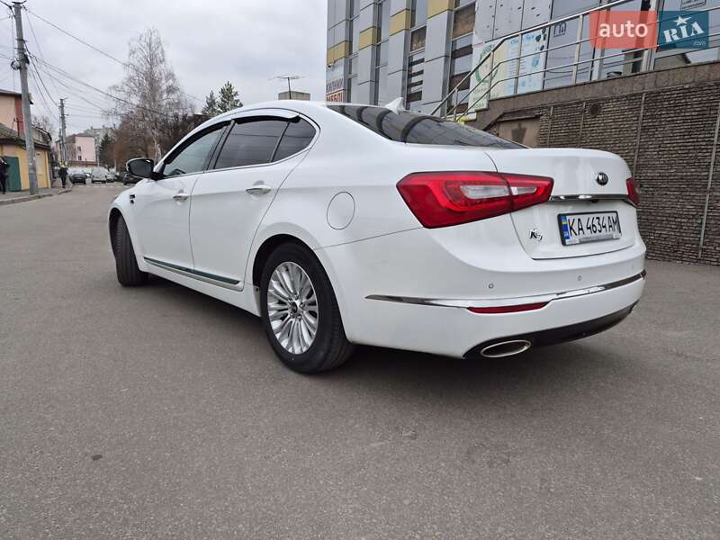 Седан Kia K7 2015 в Василькове