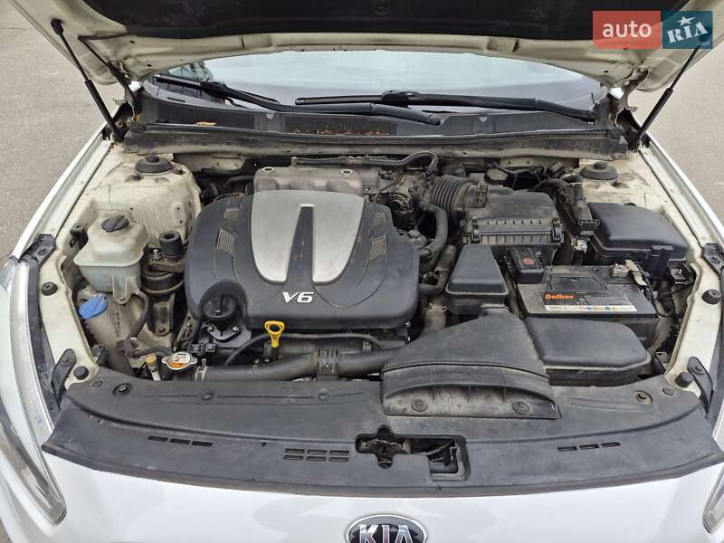 Седан Kia K7 2015 в Василькове