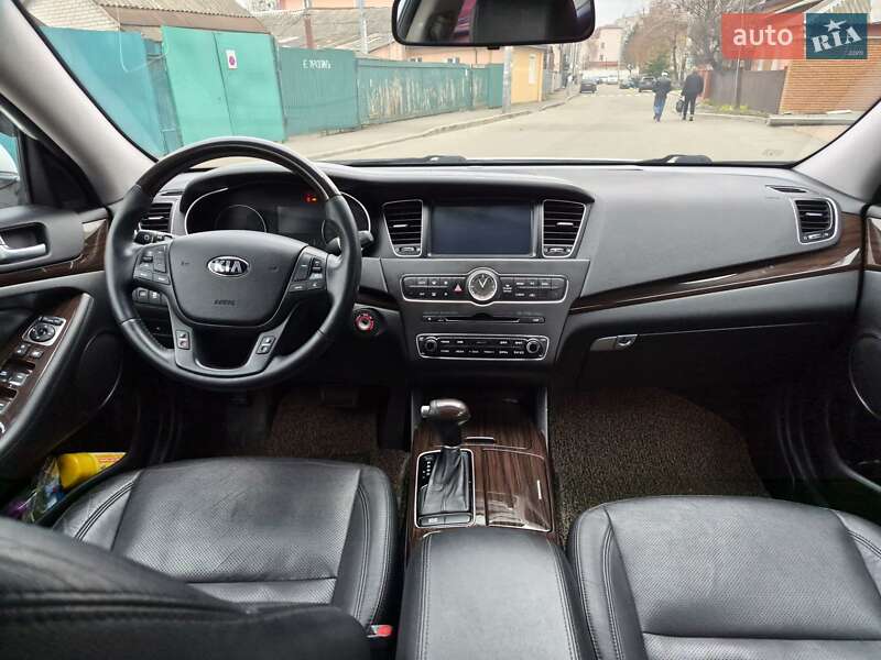 Седан Kia K7 2015 в Василькове