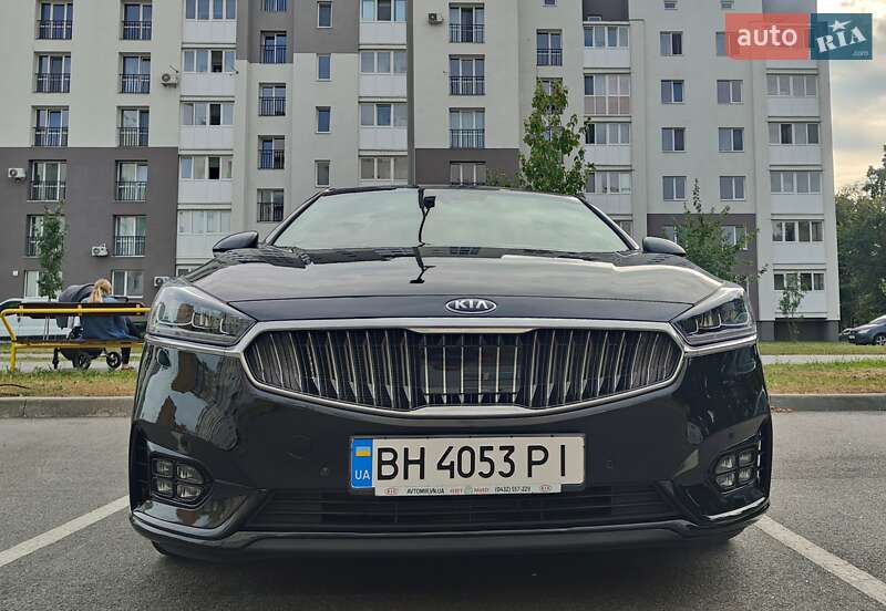 Седан Kia K7 2017 в Виннице
