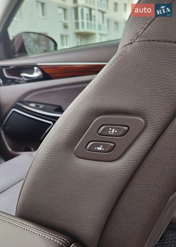 Седан Kia K7 2017 в Виннице