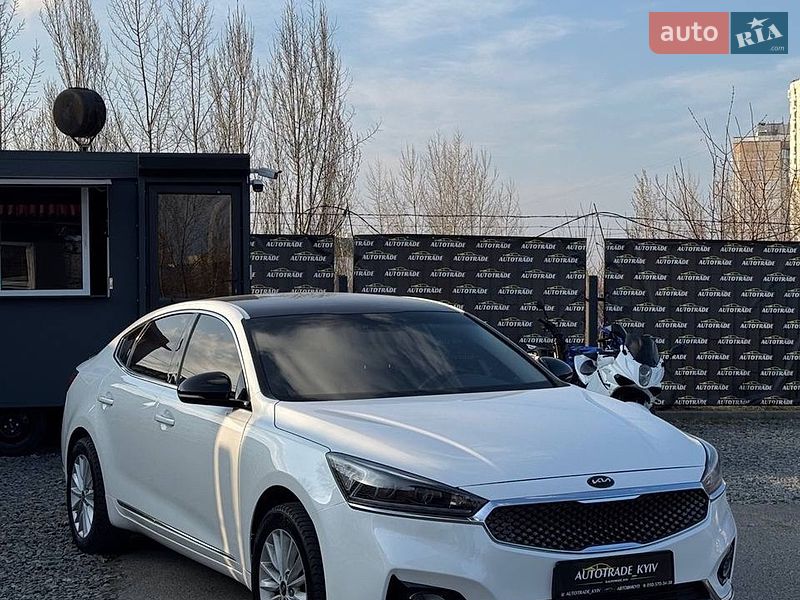 Седан Kia K7 2016 в Киеве