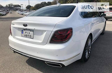 Седан Kia K900 2019 в 