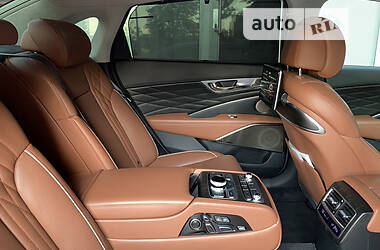 Седан Kia K9 2018 в 