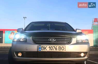 Седан Kia Magentis 2006 в Ровно