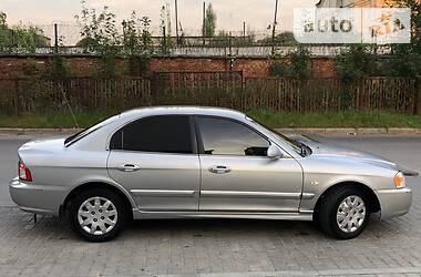 Седан Kia Magentis 2004 в 