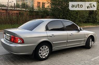 Седан Kia Magentis 2004 в 