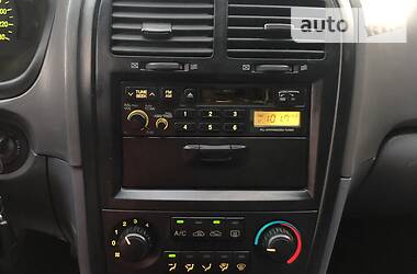 Седан Kia Magentis 2004 в 