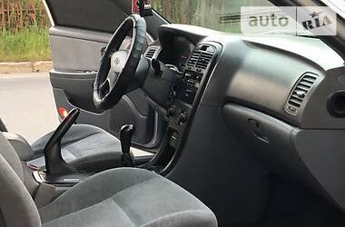 Седан Kia Magentis 2004 в 