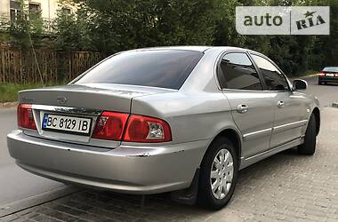 Седан Kia Magentis 2004 в 