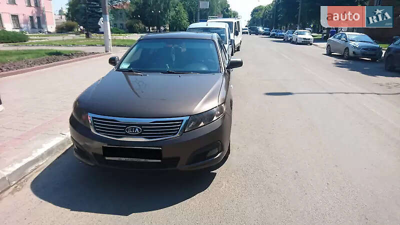Седан Kia Magentis 2008 в Нововолынске
