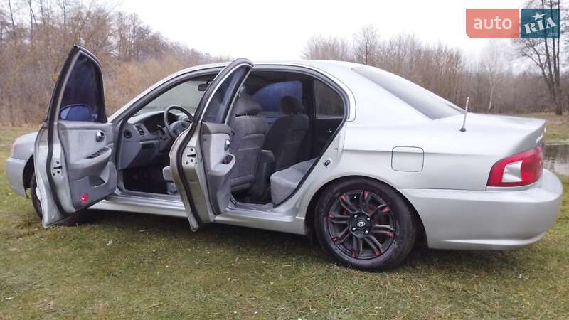 Седан Kia Magentis 2004 в Шостці