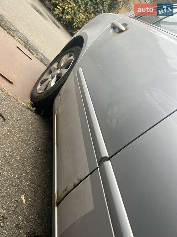 Седан Kia Magentis 2006 в Киеве