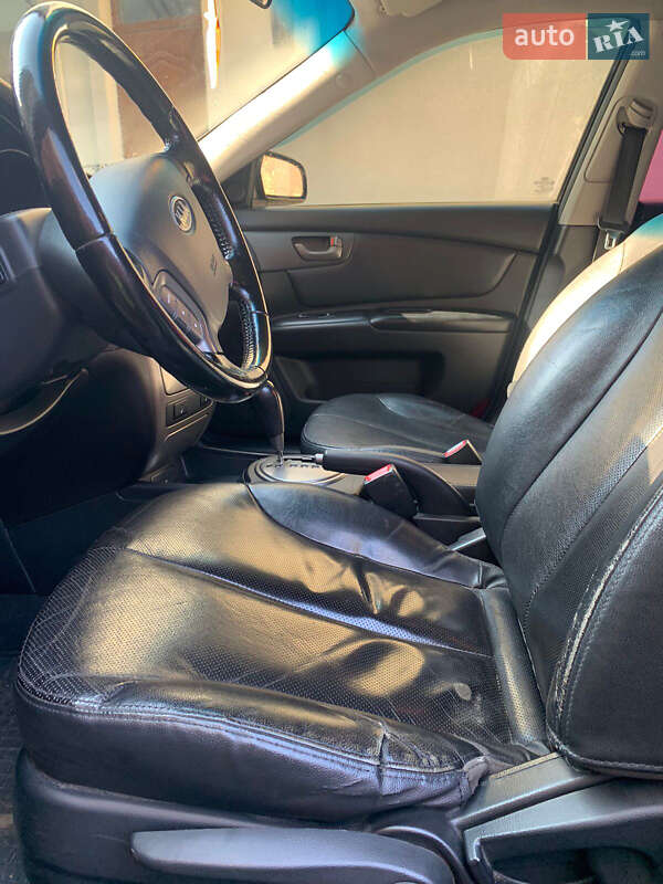Седан Kia Magentis 2008 в Чернівцях