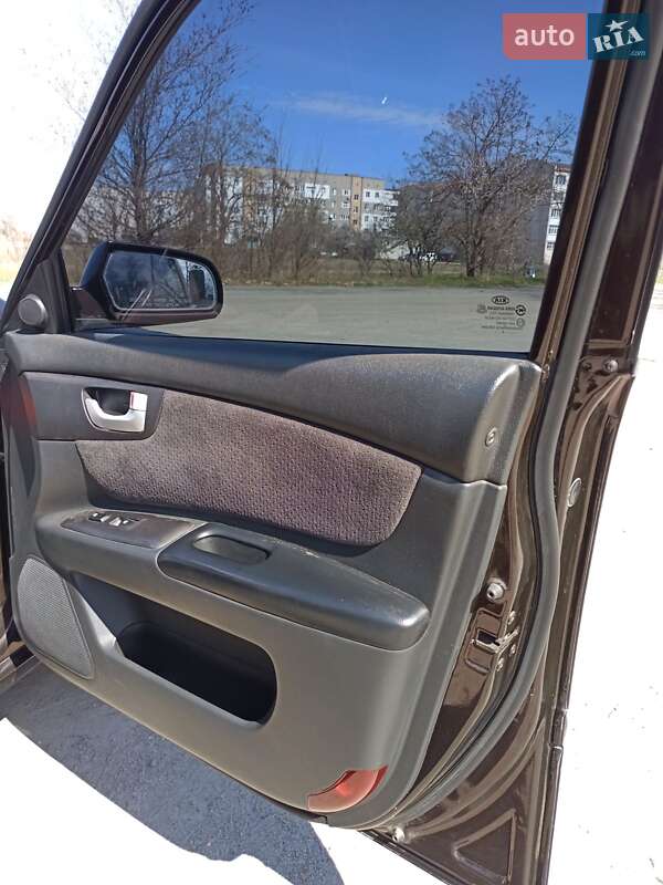 Седан Kia Magentis 2006 в Очакове