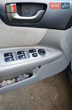 Седан Kia Magentis 2008 в Львові