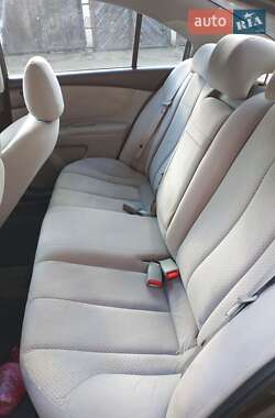 Седан Kia Magentis 2008 в Львові