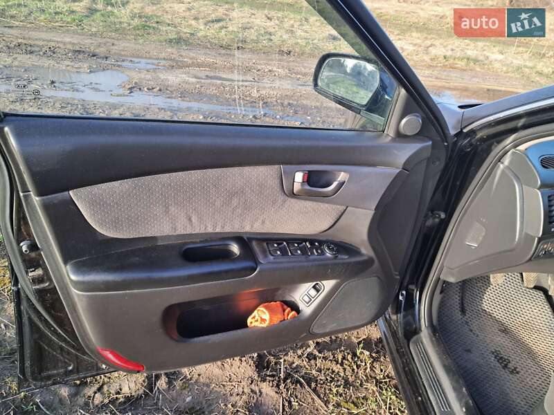 Седан Kia Magentis 2008 в Львове