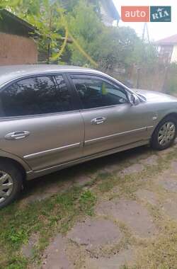 Седан Kia Magentis 2004 в Монастириській